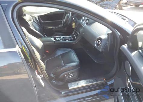 2015 Jaguar Xj z USA, uszkodzony, nr VIN SAJWA1CZ3F8V84722